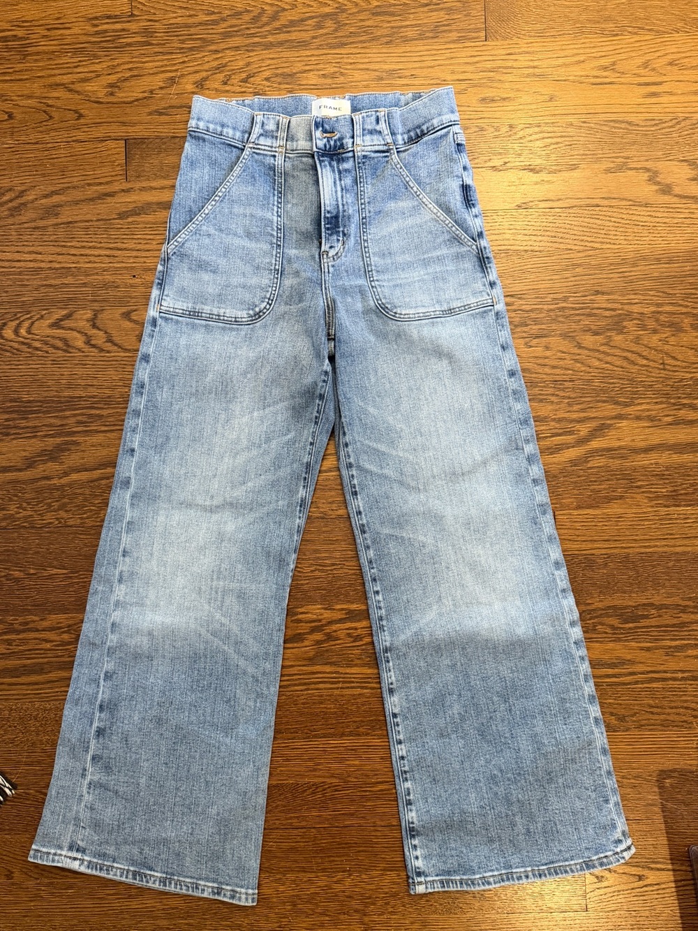 FRAME Women’s Modern Pocket Jean in Carpenter size 28